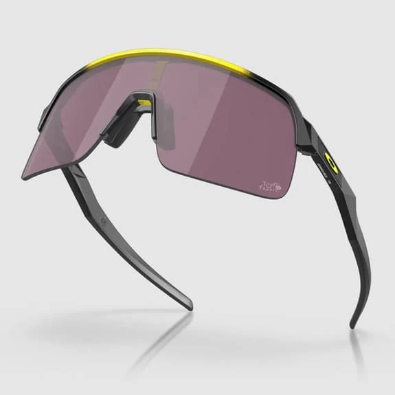 Lunettes Oakley Sutro Lite Tour De France 2022 Yellow Fade Avec Verres Prizm Road Black 7 Lunettes Oakley Sutro Lite Tour De France 2022 Yellow Fade Avec Verres Prizm Road Black – Image 5